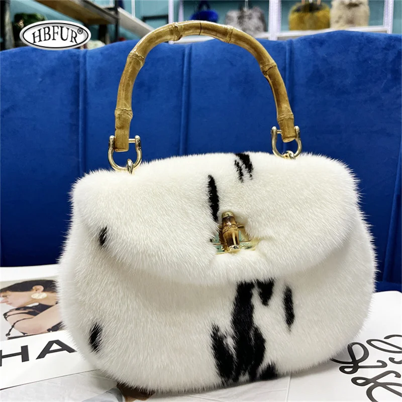 Women's Mink Fur Bag Natural Fur Handbag Designer Brand Bags New Luxury Hand Bags Ladies Purse Fashion Shoulder Bags
Women's Mink Fur Bag Natural Fur Handbag Designer Brand Bags New Luxury Hand Bags Ladies Purse Fashion Shoulder Bags