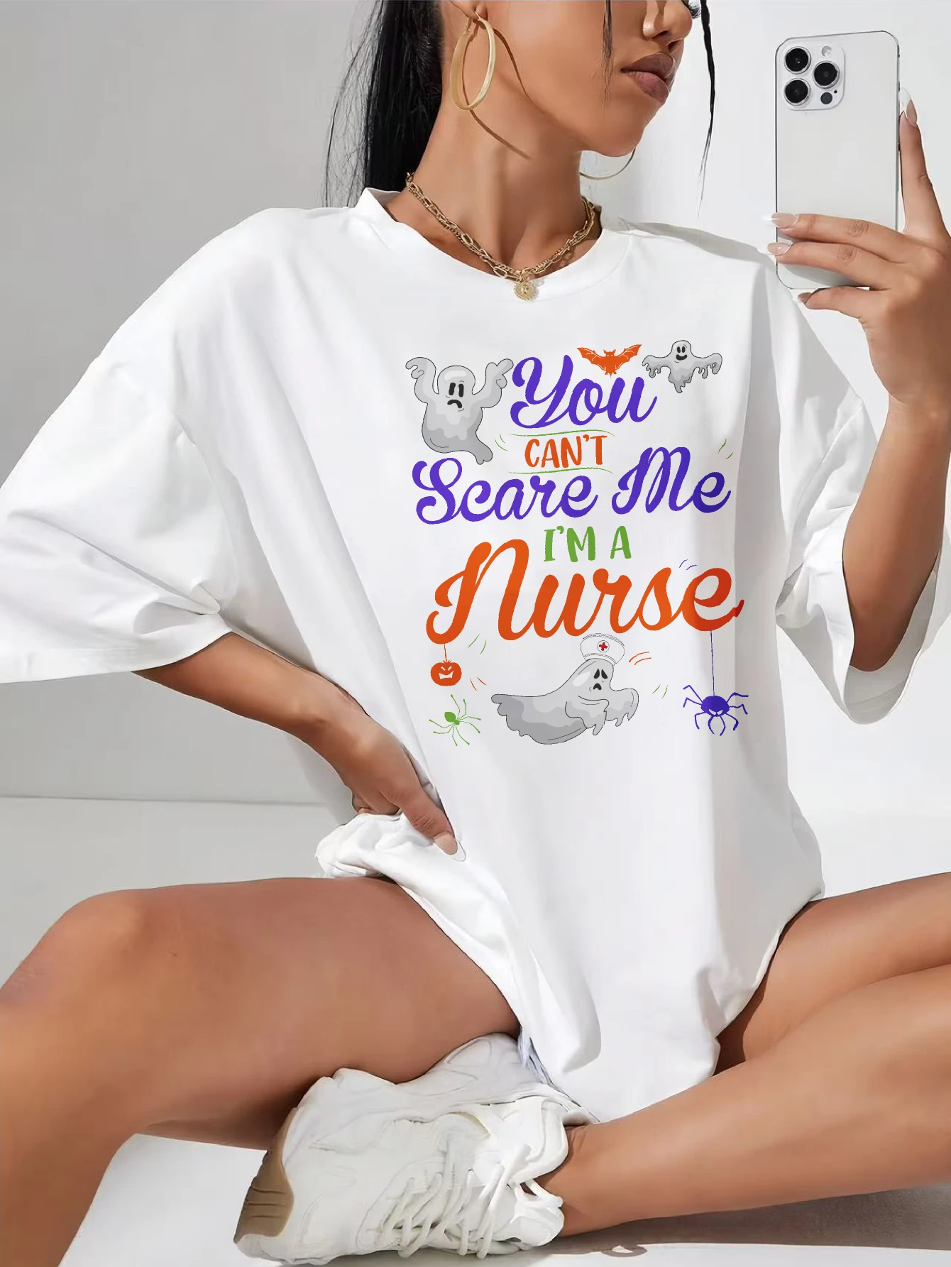 Вы не можете напугать меня, я медсестра, Хэллоуин, мягкая минималистичная белая футболка для беременных с круглым вырезом, эластичная, со сборками по бокам, для полного покрытия 
Вы не можете напугать меня, я медсестра, Хэллоуин, мягкая минималистичная белая футболка для беременных с круглым вырезом, эластичная, со сборками по бокам, для полного покрытия