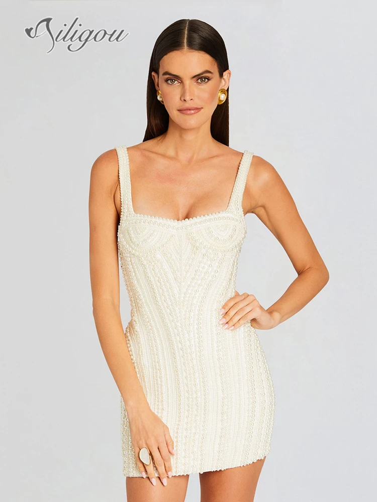 Ailigou 2024 New Summer Women's High Quality White Sexy Sleeveless Pearl Tight Mini Dress Elegant Celebrity Party Dress
Ailigou 2024 New Summer Women's High Quality White Sexy Sleeveless Pearl Tight Mini Dress Elegant Celebrity Party Dress