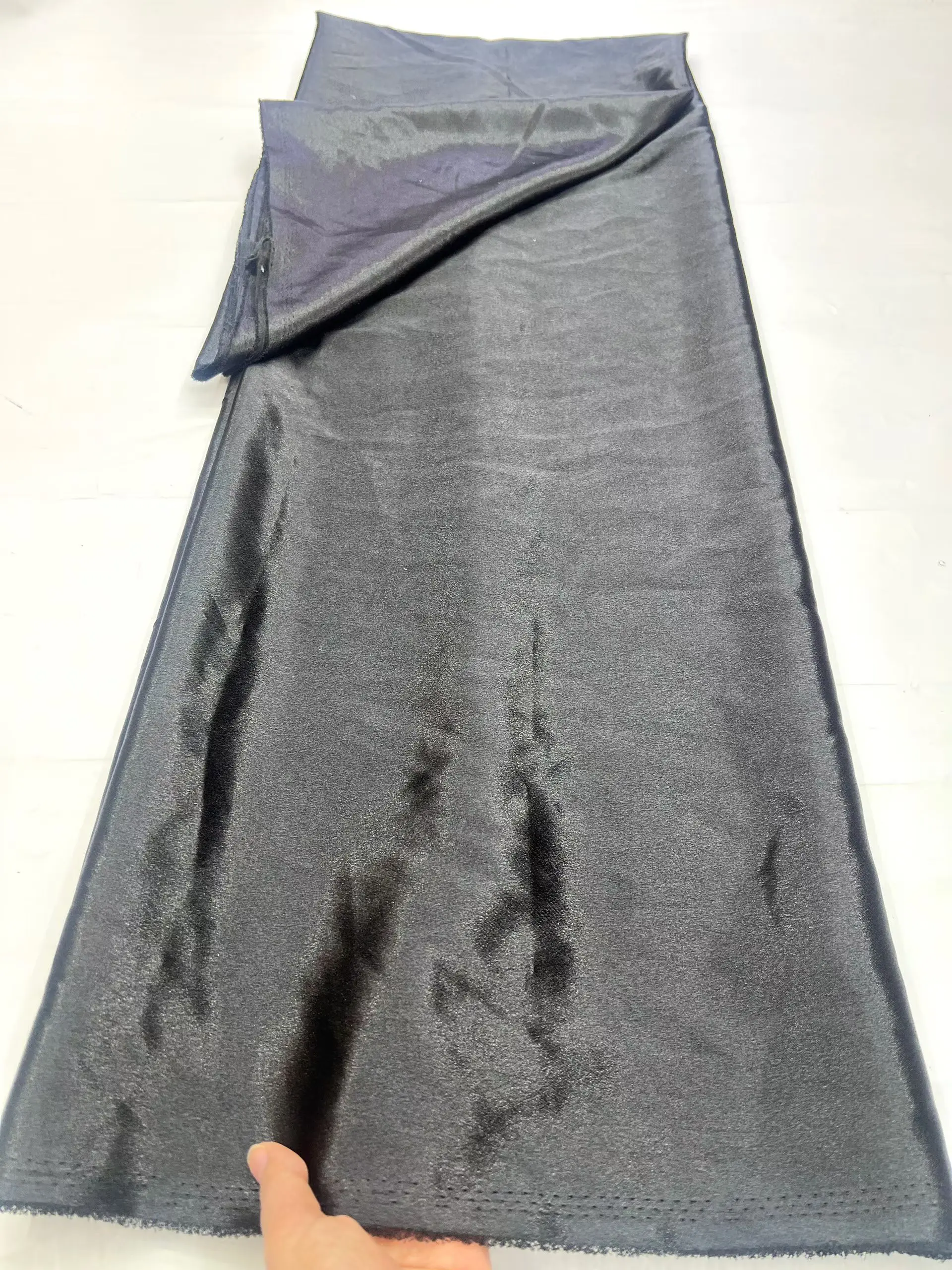 Latest New Material French Lace Fabric 2026 High Quality African Tulle Lace Fabric For Women Men Wedding Party Dress LHD26117
Latest New Material French Lace Fabric 2026 High Quality African Tulle Lace Fabric For Women Men Wedding Party Dress LHD26117