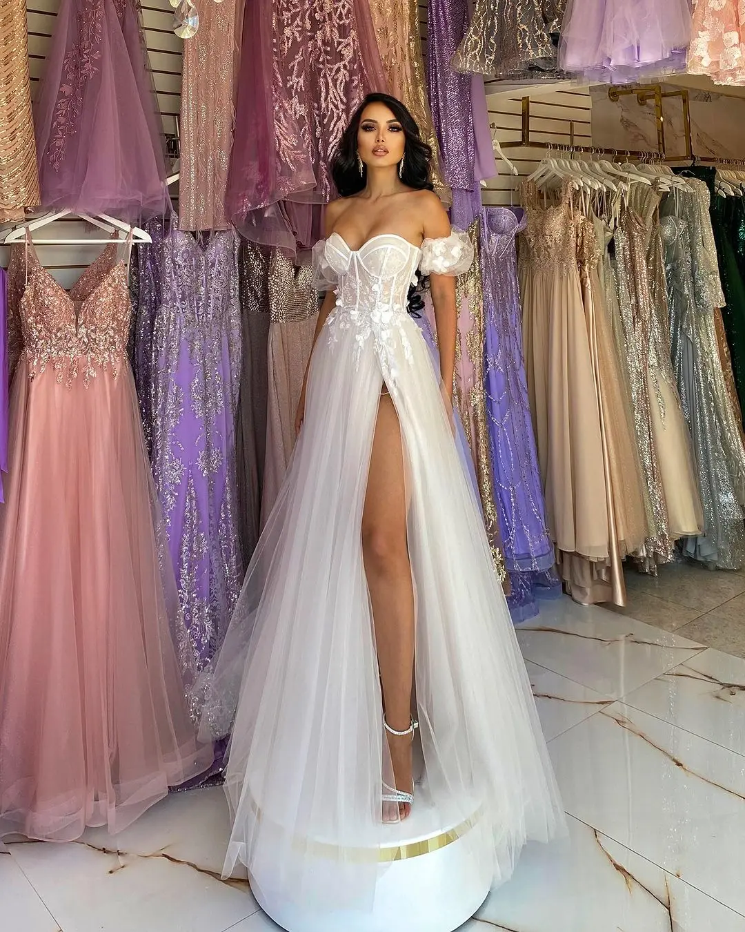 Customized Temperament Tulle A-Line Off The Shoulder Appliques Evening Dresses Strapless Short Sleeves Panel Train Pro
Customized Temperament Tulle A-Line Off The Shoulder Appliques Evening Dresses Strapless Short Sleeves Panel Train Pro