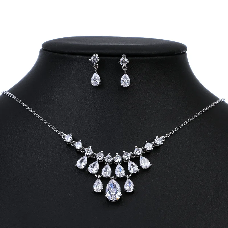 White Water Drop Jewelry Sets Earrings Necklace Sweet Dinner Party Wedding Jewelry Female Anniversary Gift
White Water Drop Jewelry Sets Earrings Necklace Sweet Dinner Party Wedding Jewelry Female Anniversary Gift