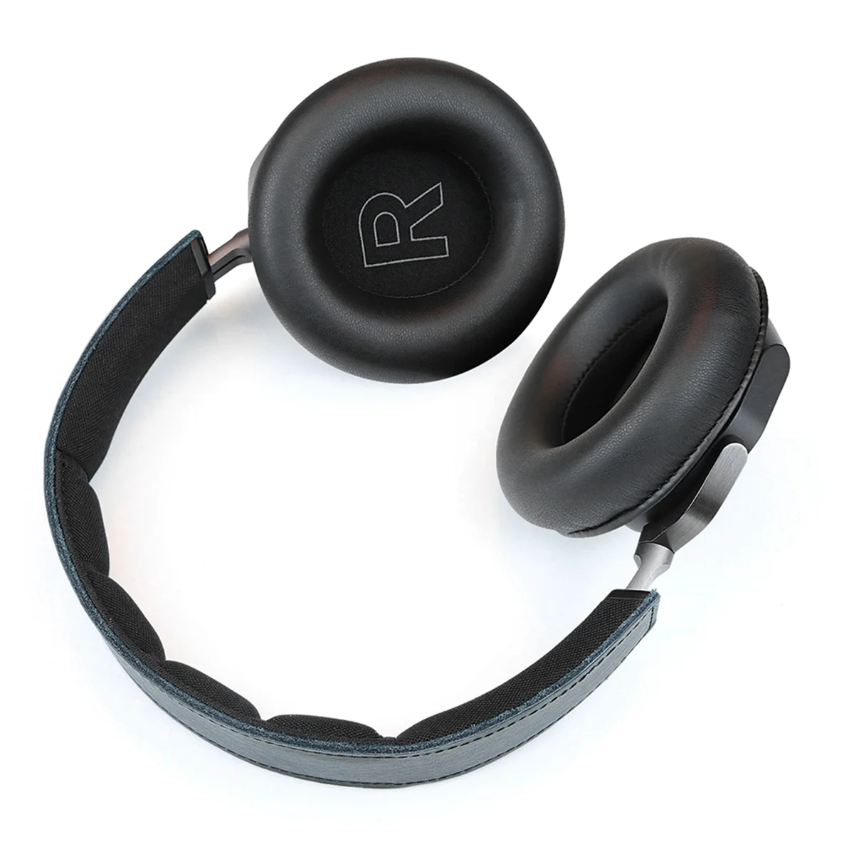 2025-3C Replacement Ear Pads Earpad Cushion for Beoplay H4 H6 H9gen3 Comfortable Memory Foam Earpads Black
2025-3C Replacement Ear Pads Earpad Cushion for Beoplay H4 H6 H9gen3 Comfortable Memory Foam Earpads Black
