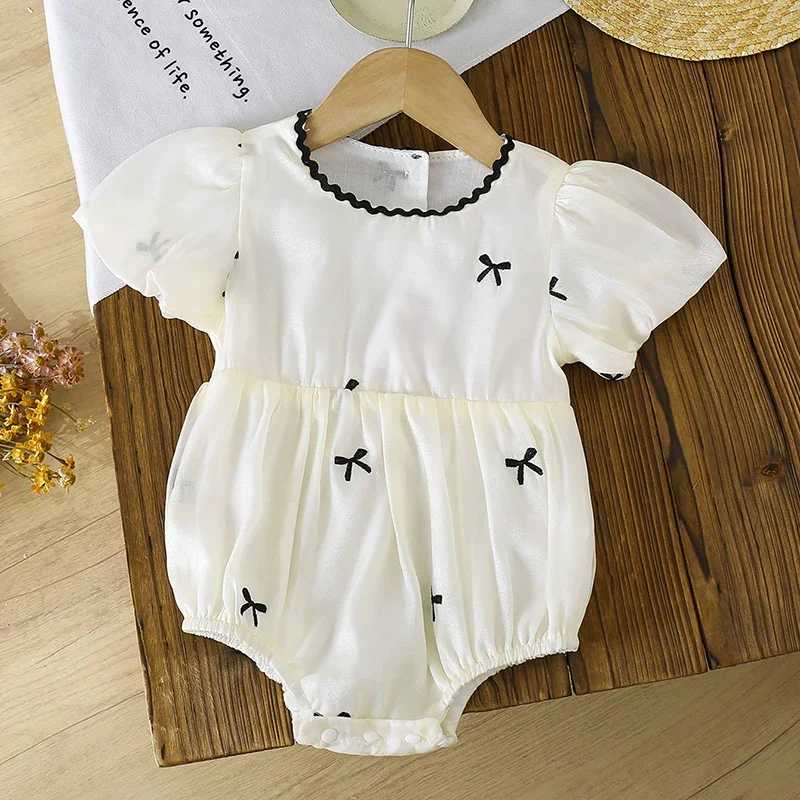 2025 New Summer Infant Baby Bodysuits Short Sleeved Cotton Embroidery Toddler Baby Girls Jumpsuit 0-24M Baby Girls Clothing
2025 New Summer Infant Baby Bodysuits Short Sleeved Cotton Embroidery Toddler Baby Girls Jumpsuit 0-24M Baby Girls Clothing