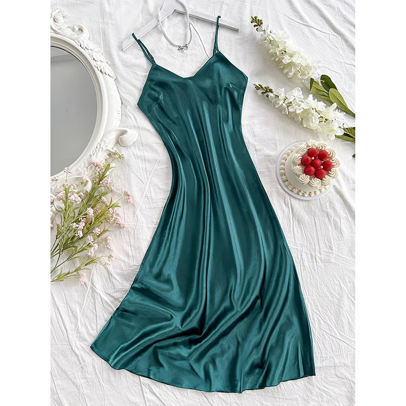 Elegant Satin Women's Nightdress Sexy Comfortable Long Slip Dress Solid Color Pajamas For Women
Elegant Satin Women's Nightdress Sexy Comfortable Long Slip Dress Solid Color Pajamas For Women