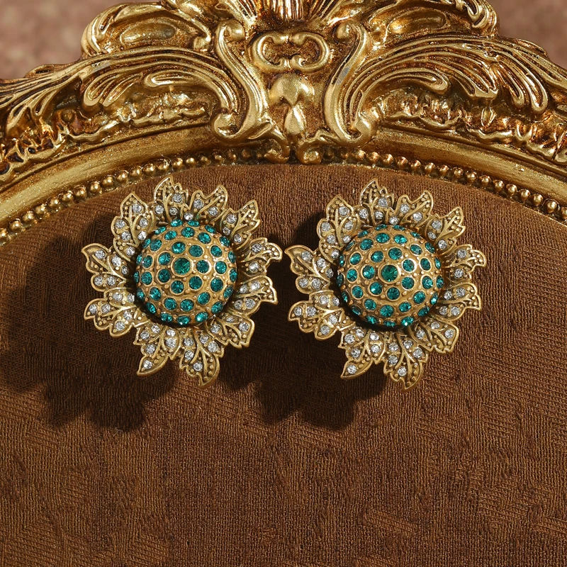 Vintage Sunflower Green Stud Earrings Antique Gold Plated Natural Stone For Women 2026 Quality Charm Wedding Bridesmaid Jewelry
Vintage Sunflower Green Stud Earrings Antique Gold Plated Natural Stone For Women 2026 Quality Charm Wedding Bridesmaid Jewelry