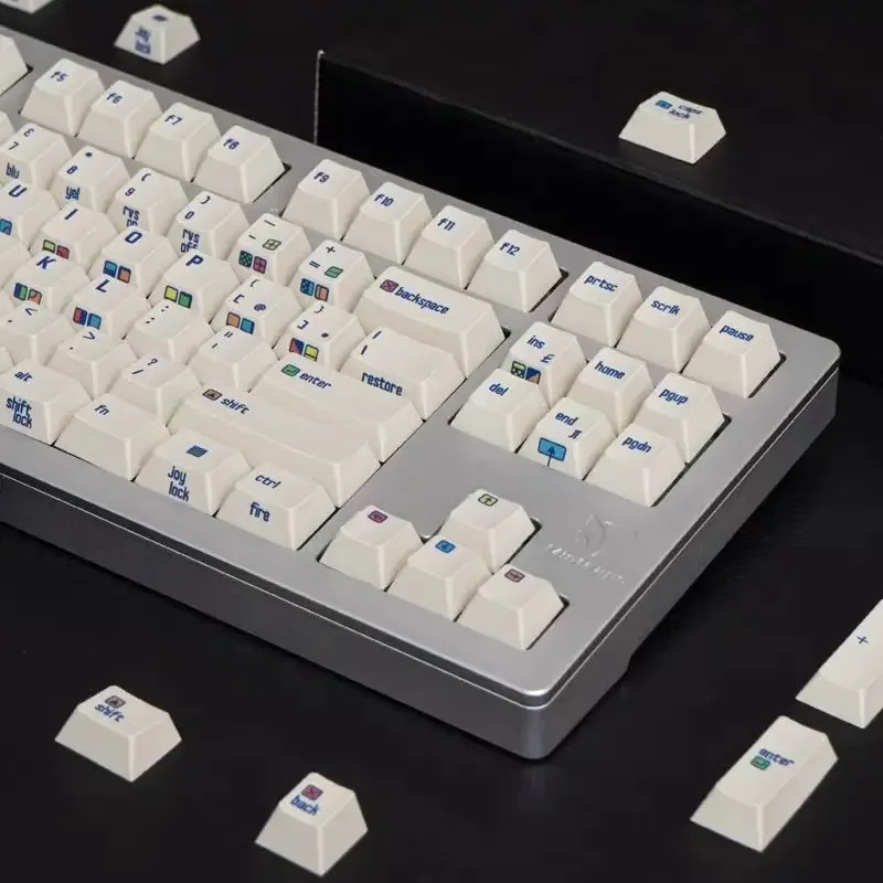 153 клавиши C64R2, полный набор с боковой гравировкой из ПБТ, сублимационные оригинальные ретро-клавиатурные колпачки
153 клавиши C64R2, полный набор с боковой гравировкой из ПБТ, сублимационные оригинальные ретро-клавиатурные колпачки