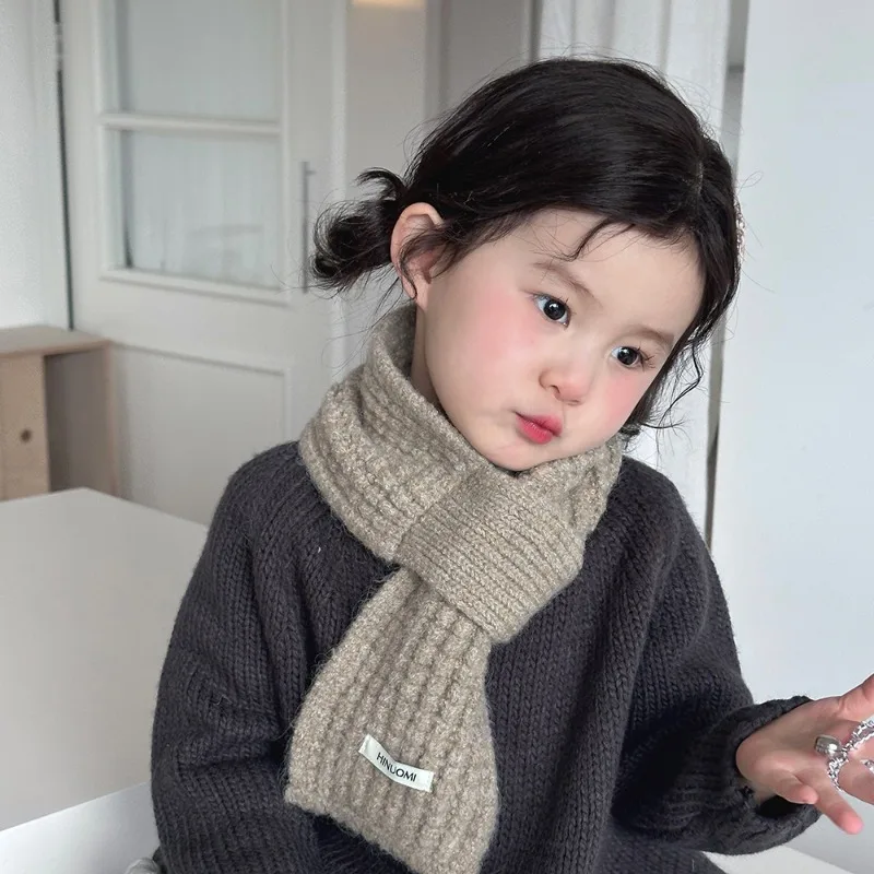New Winter Kids' Cross Knit Scarf: Stylish Neck Warmer for Girls & Boys, Soft Wool Neck Gaiter for Cold-proof Protection
New Winter Kids' Cross Knit Scarf: Stylish Neck Warmer for Girls & Boys, Soft Wool Neck Gaiter for Cold-proof Protection