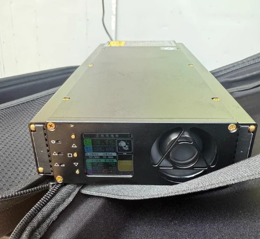 Зарядное устройство для литиевой батареи EV 72 В 60 А с цветным экраном Bluetooth, три охлаждающие вентиляторы для электромобиля
Зарядное устройство для литиевой батареи EV 72 В 60 А с цветным экраном Bluetooth, три охлаждающие вентиляторы для электромобиля