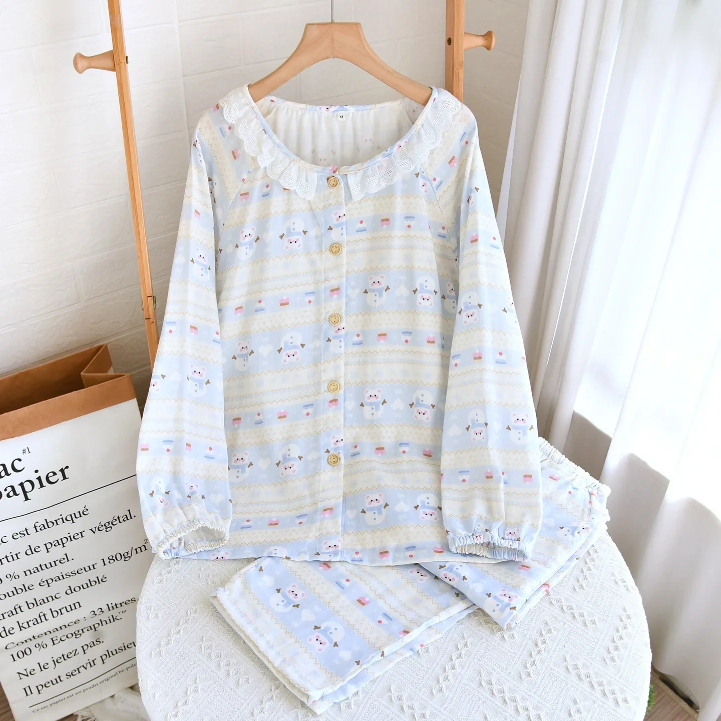 Милая и милая женская хлопковая одежда для сна на весну и осень, тонкий стильный кардиган с длинными рукавами, домашний костюм в стиле принцессы
Милая и милая женская хлопковая одежда для сна на весну и осень, тонкий стильный кардиган с длинными рукавами, домашний костюм в стиле принцессы