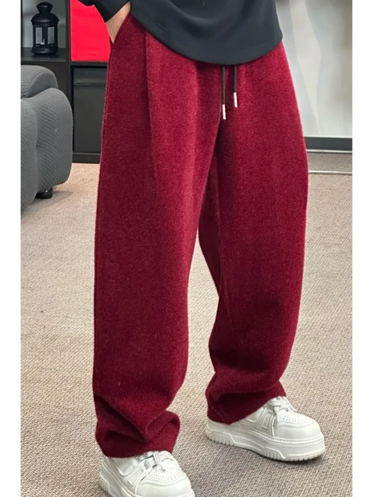 Loose Straight Leg Men's Casual Pants Red Dra Comfortable Dstring Trousers Spring 2026 Faionable Casual Wear
Loose Straight Leg Men's Casual Pants Red Dra Comfortable Dstring Trousers Spring 2026 Faionable Casual Wear