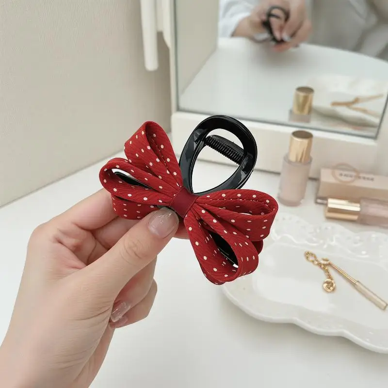 Polka Dot Bow Hair Clip For Women Fashion Shark Claw Clip Elegant Temperament Secure Ponytail For Dating Look
Polka Dot Bow Hair Clip For Women Fashion Shark Claw Clip Elegant Temperament Secure Ponytail For Dating Look