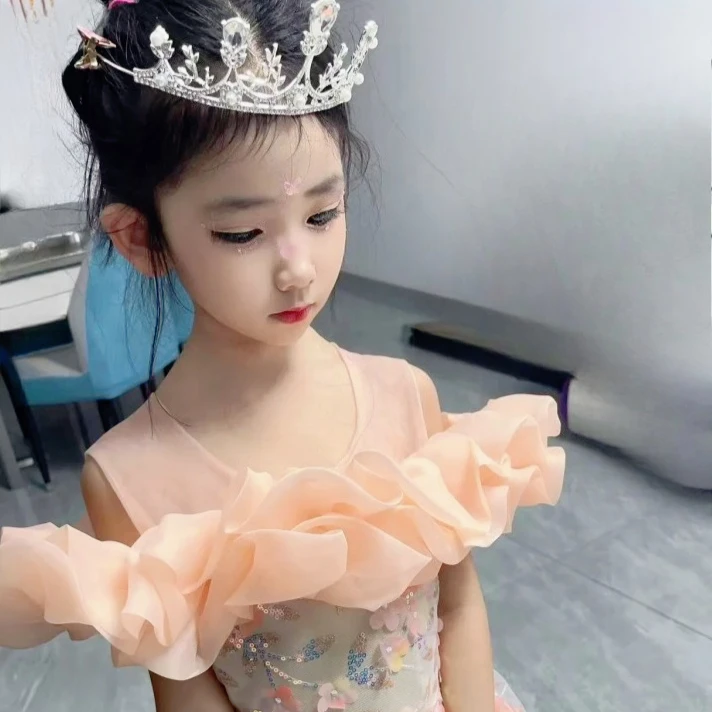Children's Crown Headwear Princess Girl Hair Accessories Birthday Walk Show Headband Banquet Rhinestone Non-Slip Headbands
Children's Crown Headwear Princess Girl Hair Accessories Birthday Walk Show Headband Banquet Rhinestone Non-Slip Headbands