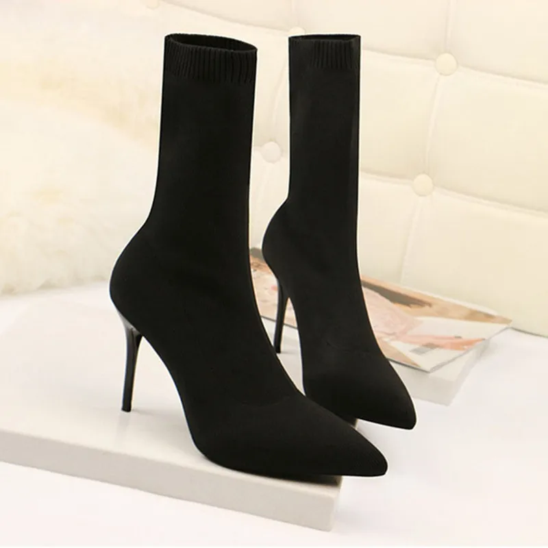Knitted High Heel Mid-Calf Women's Boots Elastic Woolen Booties Spring 2026 Korean Style Sharp Pointed Toe Slimming Effect
Knitted High Heel Mid-Calf Women's Boots Elastic Woolen Booties Spring 2026 Korean Style Sharp Pointed Toe Slimming Effect
