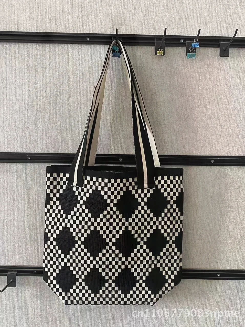 Women's Knitted Bucket Shoulder Bag Korean-Style Street Fashion Large Capacity Commuter Tote Bag Wash Bag
Women's Knitted Bucket Shoulder Bag Korean-Style Street Fashion Large Capacity Commuter Tote Bag Wash Bag