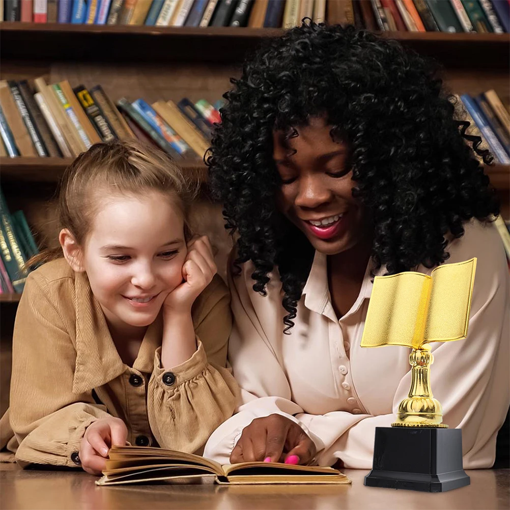 2pcs Plastic Gold Trophy for Student Reading Contest Book Shaped Award Kids Trophy Reading Competition Prize Elegant Design
2pcs Plastic Gold Trophy for Student Reading Contest Book Shaped Award Kids Trophy Reading Competition Prize Elegant Design