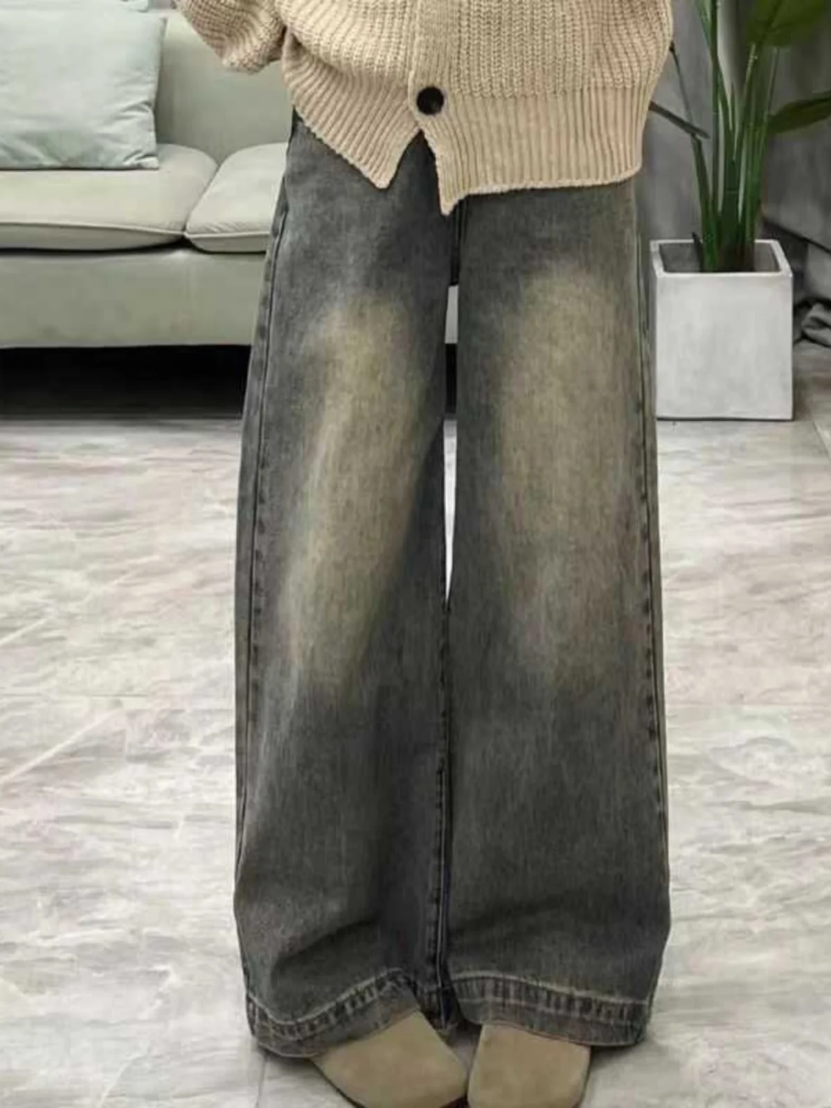 High Waist Wide Leg Jeans Women's Straight Cut Floor-Length Pants Slimming Effect Pear Shape Body Retro Style Casual Wear
High Waist Wide Leg Jeans Women's Straight Cut Floor-Length Pants Slimming Effect Pear Shape Body Retro Style Casual Wear