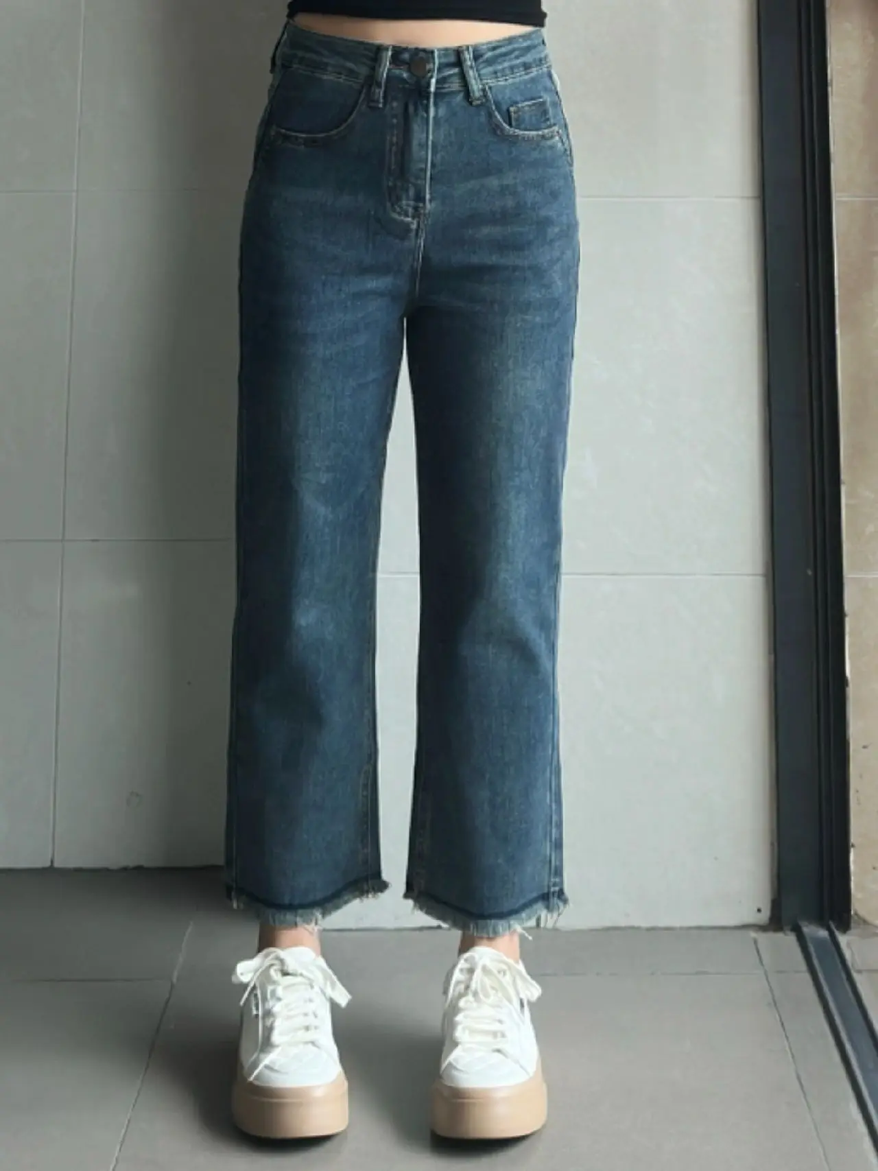 High Waist Loose Nine-Piece Smoke Tube Jeans Women Summer plus Size Flattering Skinny Vintage Frayed Straight Leg Pants
High Waist Loose Nine-Piece Smoke Tube Jeans Women Summer plus Size Flattering Skinny Vintage Frayed Straight Leg Pants