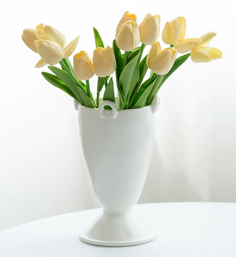 Antique Ceramic Vase for High-End Floral Arrangements, Living Room Decor, INS Wind-Feng Shui, Exuding Elegance, Retro Ceramic Fl
Antique Ceramic Vase for High-End Floral Arrangements, Living Room Decor, INS Wind-Feng Shui, Exuding Elegance, Retro Ceramic Fl