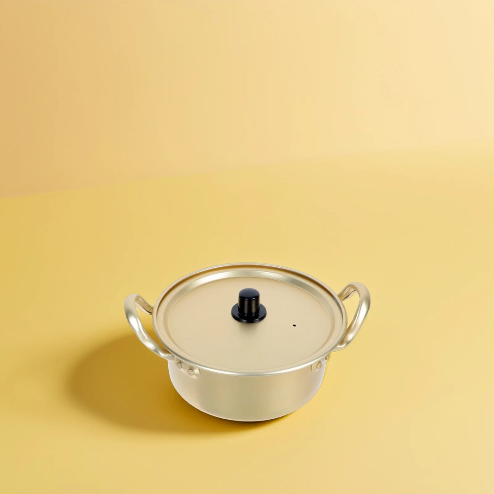 Instant Noodle Pot Korean Ramen Aluminum Lid Handle Kitchen Heating Gold Large Non Stick Smooth Surface Easy Clean Portable
Instant Noodle Pot Korean Ramen Aluminum Lid Handle Kitchen Heating Gold Large Non Stick Smooth Surface Easy Clean Portable