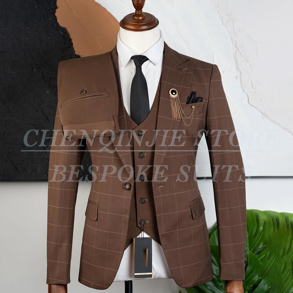 Formal Men's Suits 3 Piece Jacket Pants Vest High Quality One-Button Peak Lapel Male Clothing Customzied Slim Fit Outfits
Formal Men's Suits 3 Piece Jacket Pants Vest High Quality One-Button Peak Lapel Male Clothing Customzied Slim Fit Outfits