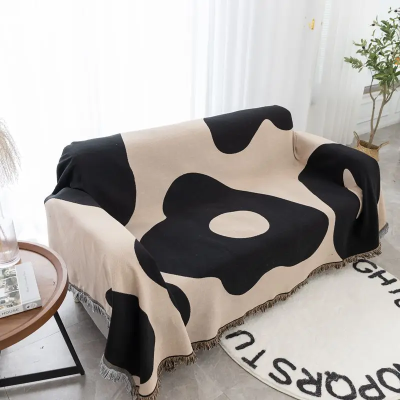Nordic Abstract Flower Throw Blanket Black and White Geometric Woven Sofa Cover Modern Art Large Floral Tapestry for Wall Decor
Nordic Abstract Flower Throw Blanket Black and White Geometric Woven Sofa Cover Modern Art Large Floral Tapestry for Wall Decor