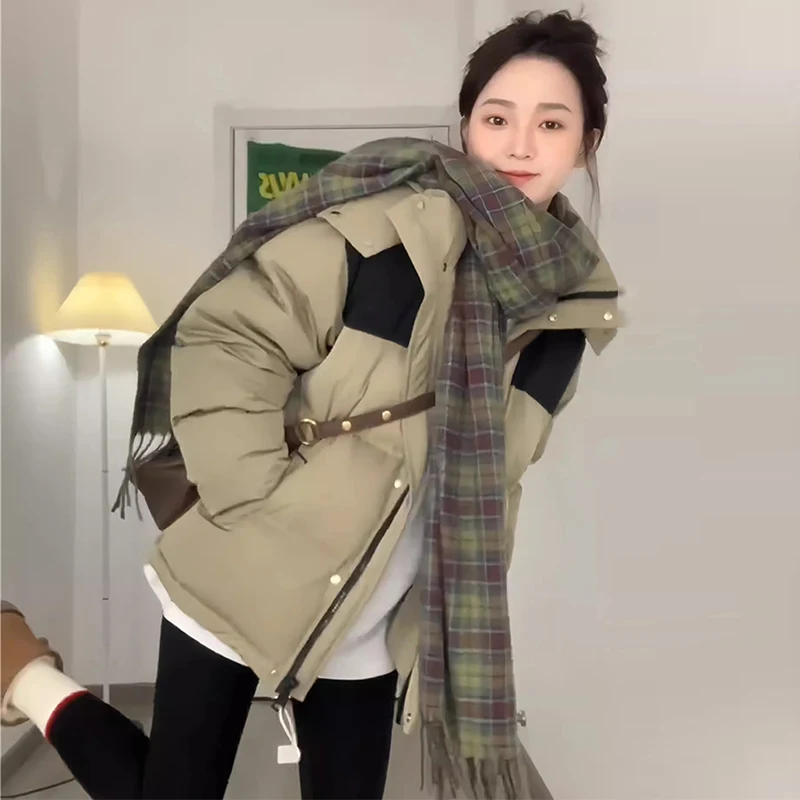 Women's down Cotton Jacket Loose Fit Hooded Short Style Color Block Design Winter Coat Korean Style Thickened Cotton Fabric
Women's down Cotton Jacket Loose Fit Hooded Short Style Color Block Design Winter Coat Korean Style Thickened Cotton Fabric