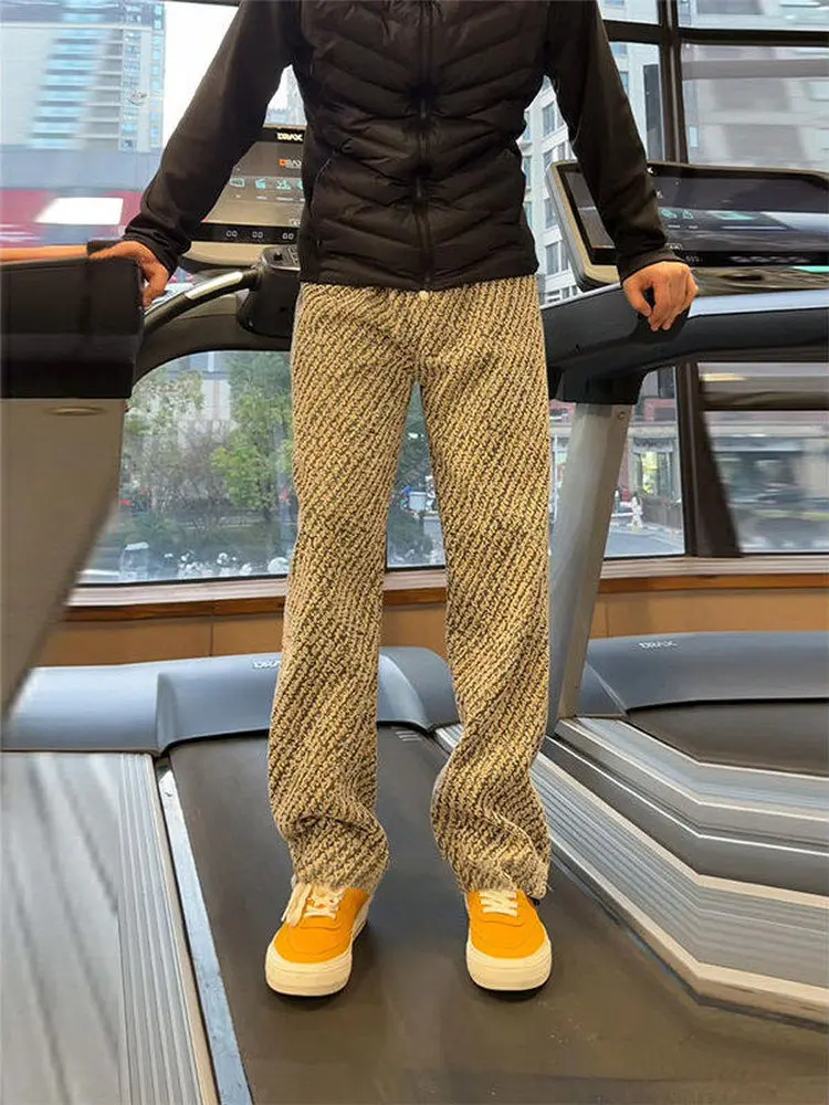 Американские ретро-штаны из утолщенного трикотажа для мужчин, осенне-зимние, на флисовой подкладке, повседневные, прямого кроя, спортивные, для отдыха
Американские ретро-штаны из утолщенного трикотажа для мужчин, осенне-зимние, на флисовой подкладке, повседневные, прямого кроя, спортивные, для отдыха