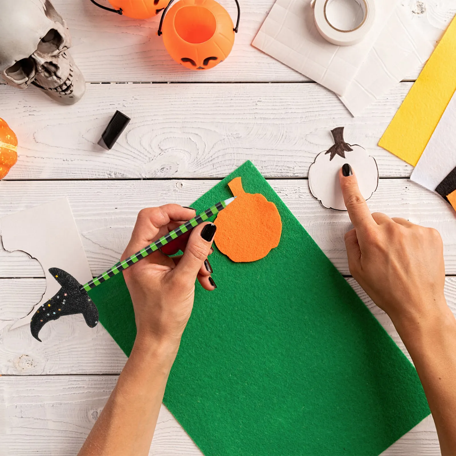 18Pcs Novelty Gel Ink Ballpoint Pens Halloween Valentine's Day Witch Princess Broomstick Star Theme Smooth Writing Party Bag
18Pcs Novelty Gel Ink Ballpoint Pens Halloween Valentine's Day Witch Princess Broomstick Star Theme Smooth Writing Party Bag