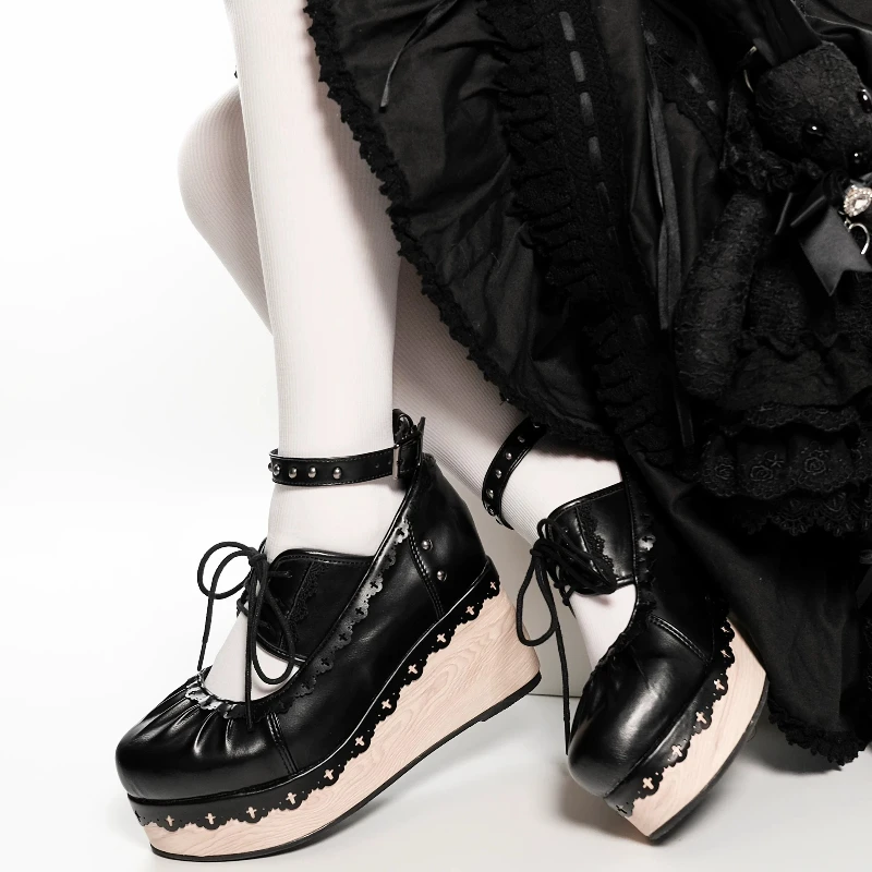 Japanese Original Ancient Feeling Lolita Wood Grain Bottom Slope Heel Muffin Shoes Women Lo Goth Dark Lace Platform Single Shoes
Japanese Original Ancient Feeling Lolita Wood Grain Bottom Slope Heel Muffin Shoes Women Lo Goth Dark Lace Platform Single Shoes