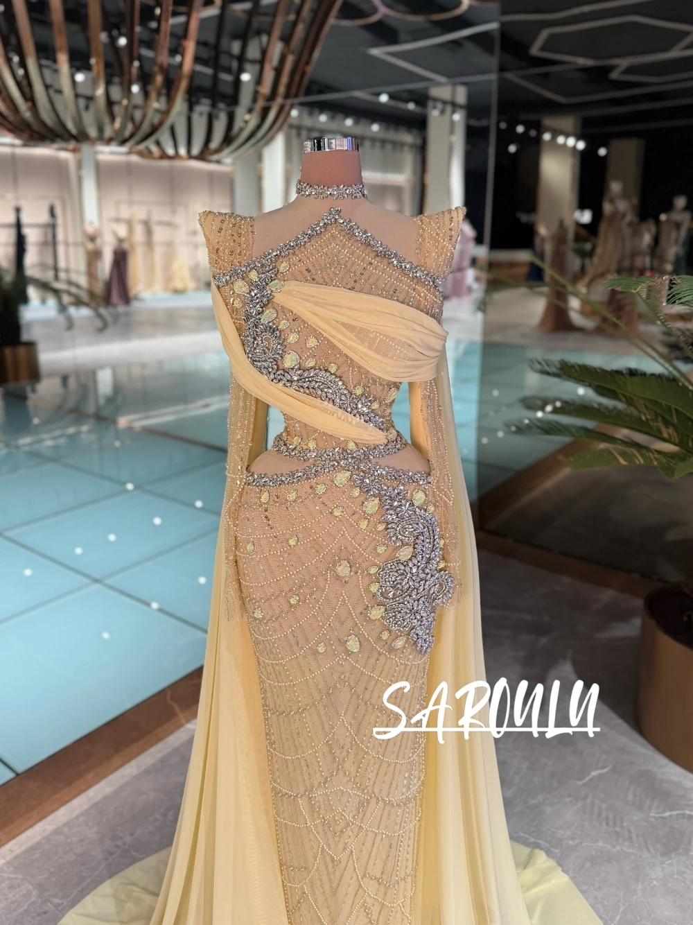 Elegant Light Yellow Sheer Evening Dress Luxe Beaded Rhinestone Pearls Mermaid Prom Gown With Flowy Shawl Formal Dinner Wear
Elegant Light Yellow Sheer Evening Dress Luxe Beaded Rhinestone Pearls Mermaid Prom Gown With Flowy Shawl Formal Dinner Wear