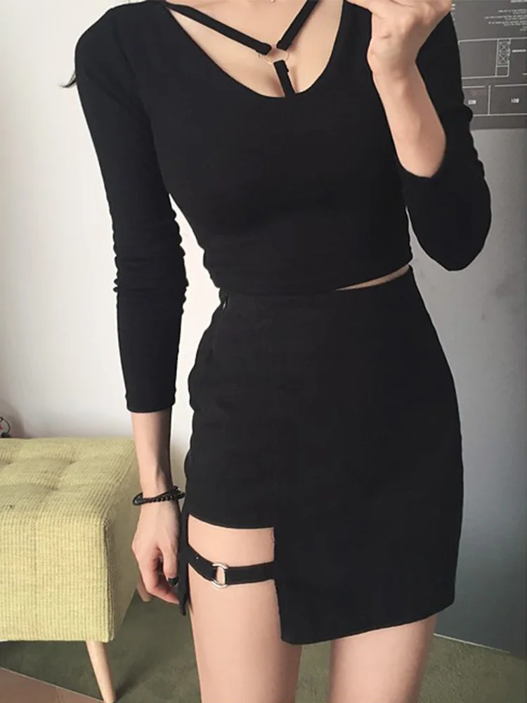 Korean style black hip hugging skirt with irregular hem, pencil mini skirt, sexy and slim women's party skirt
Korean style black hip hugging skirt with irregular hem, pencil mini skirt, sexy and slim women's party skirt