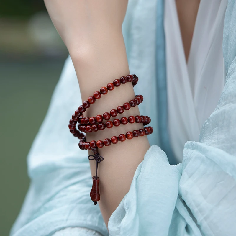 Bracelet for men and women of the same style solid wood retro multi-circle with pendant high-end lobular red sandalwood 108gifts
Bracelet for men and women of the same style solid wood retro multi-circle with pendant high-end lobular red sandalwood 108gifts