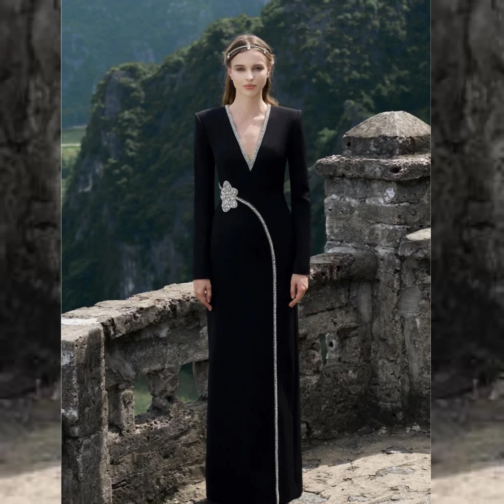 Customized Jersey Flower Sequined Beading Ruched Quinceanera A-line V-neck Bespoke Occasion Gown Long Dresses
Customized Jersey Flower Sequined Beading Ruched Quinceanera A-line V-neck Bespoke Occasion Gown Long Dresses