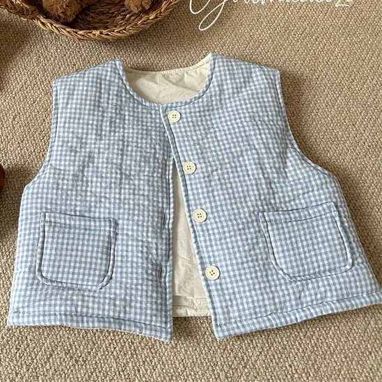 Girl Waistcoat 2025 Autumn and Winter New Childrens Clothing Korean Style Girl Baby Blue Simple Pocket Clip Cotton Coat
Girl Waistcoat 2025 Autumn and Winter New Childrens Clothing Korean Style Girl Baby Blue Simple Pocket Clip Cotton Coat