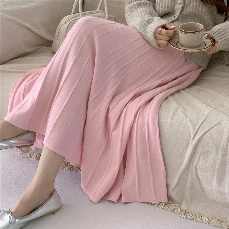 A-line Knitted Women's Pleated Long Skirt High Waist Slimming 2023 Autumn Winter New Lady Elegant Temperament Soft High-Quality
A-line Knitted Women's Pleated Long Skirt High Waist Slimming 2023 Autumn Winter New Lady Elegant Temperament Soft High-Quality