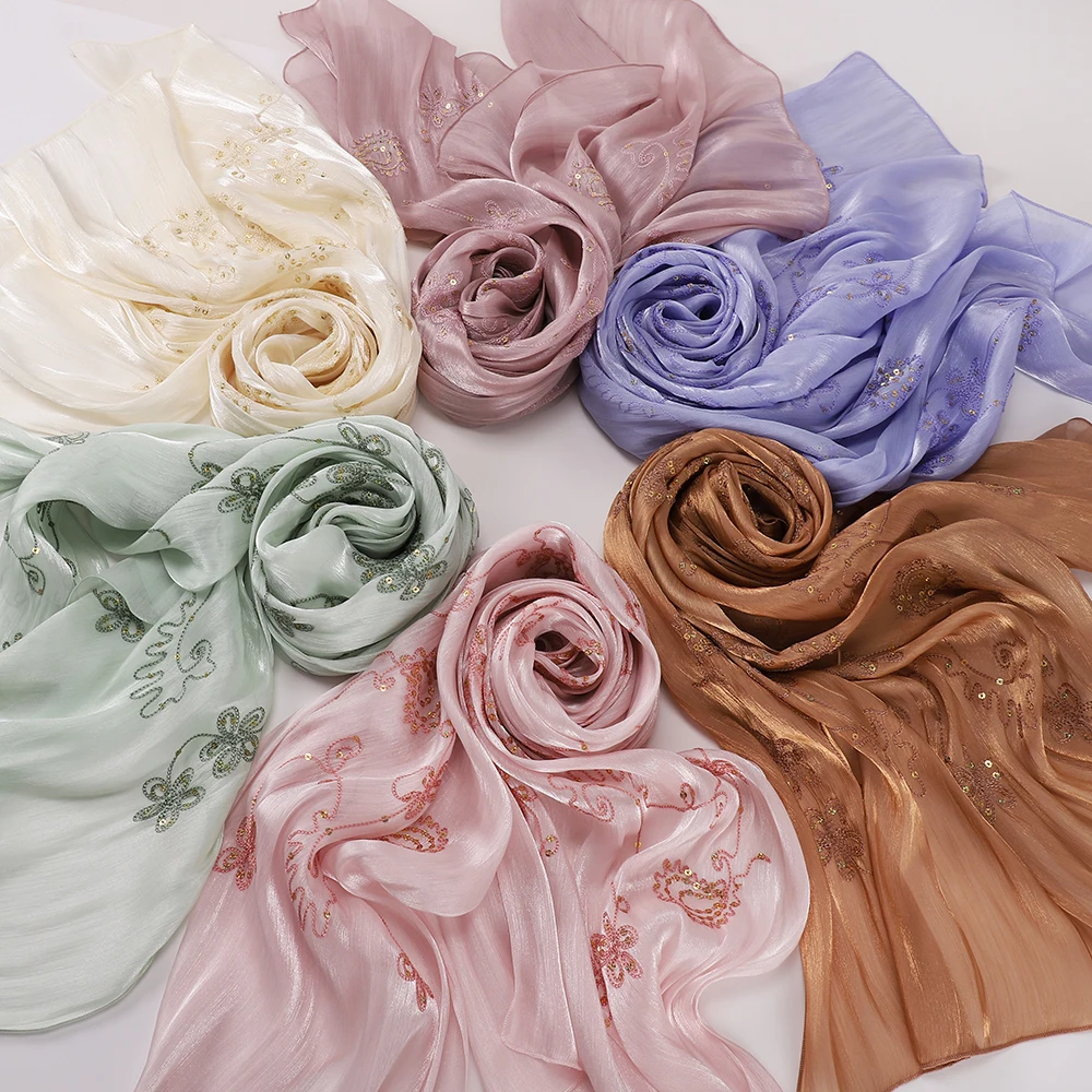 Elegant Embroidery Hijab Glitter Shimmer Shawl Pleated Glitter Satin Shawl Lightweight Crinkle Flowy Plain Hijab Scarves
Elegant Embroidery Hijab Glitter Shimmer Shawl Pleated Glitter Satin Shawl Lightweight Crinkle Flowy Plain Hijab Scarves