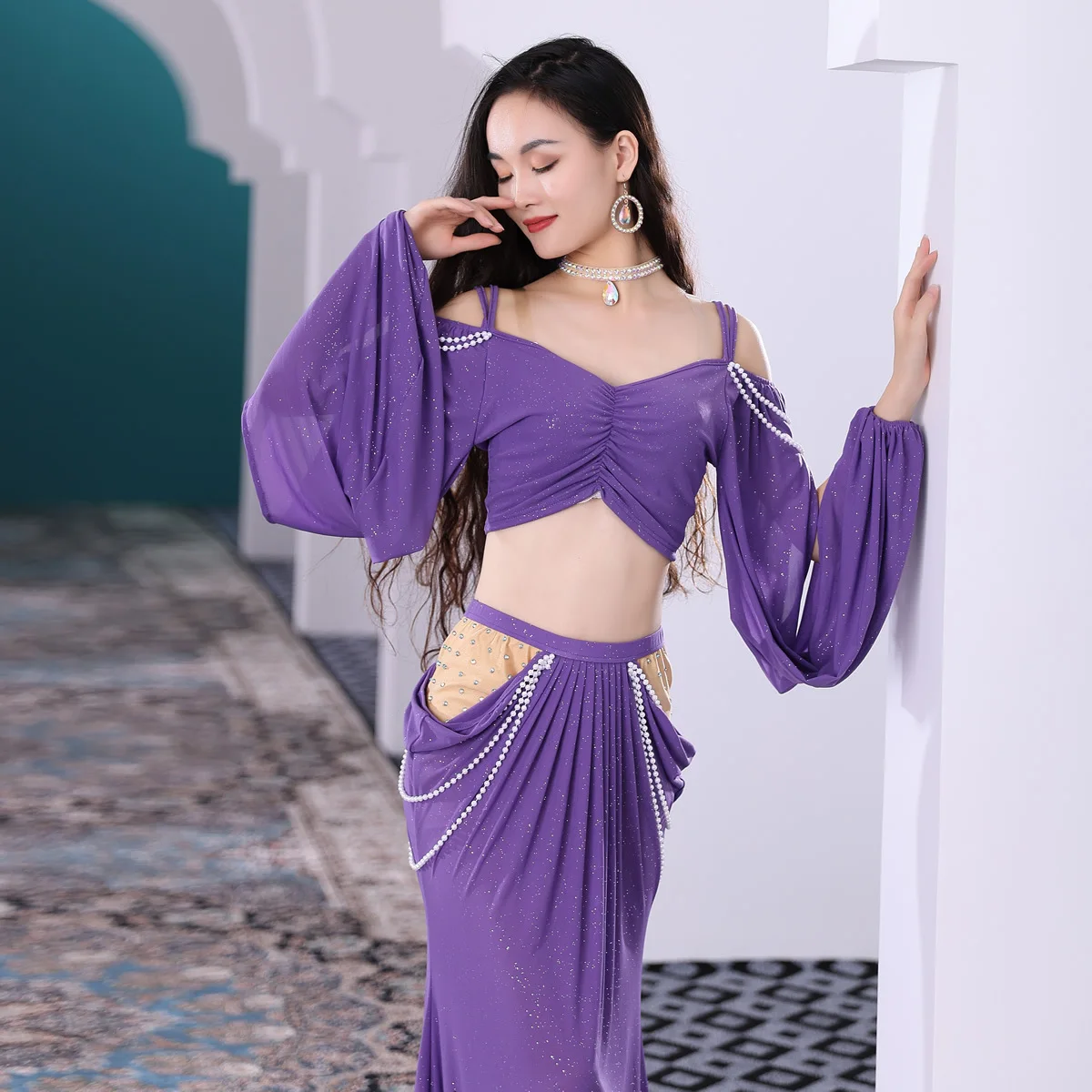 Belly dance clothing, autumn new practice clothes, court beginner oriental dance dress women's practice suit
Belly dance clothing, autumn new practice clothes, court beginner oriental dance dress women's practice suit