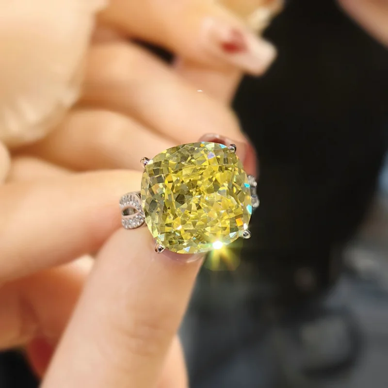 Luxurious imported yellow diamond star-cut 925 sterling silver ring - Women's engagement jewelry accessory - Can be given as a g
Luxurious imported yellow diamond star-cut 925 sterling silver ring - Women's engagement jewelry accessory - Can be given as a g
