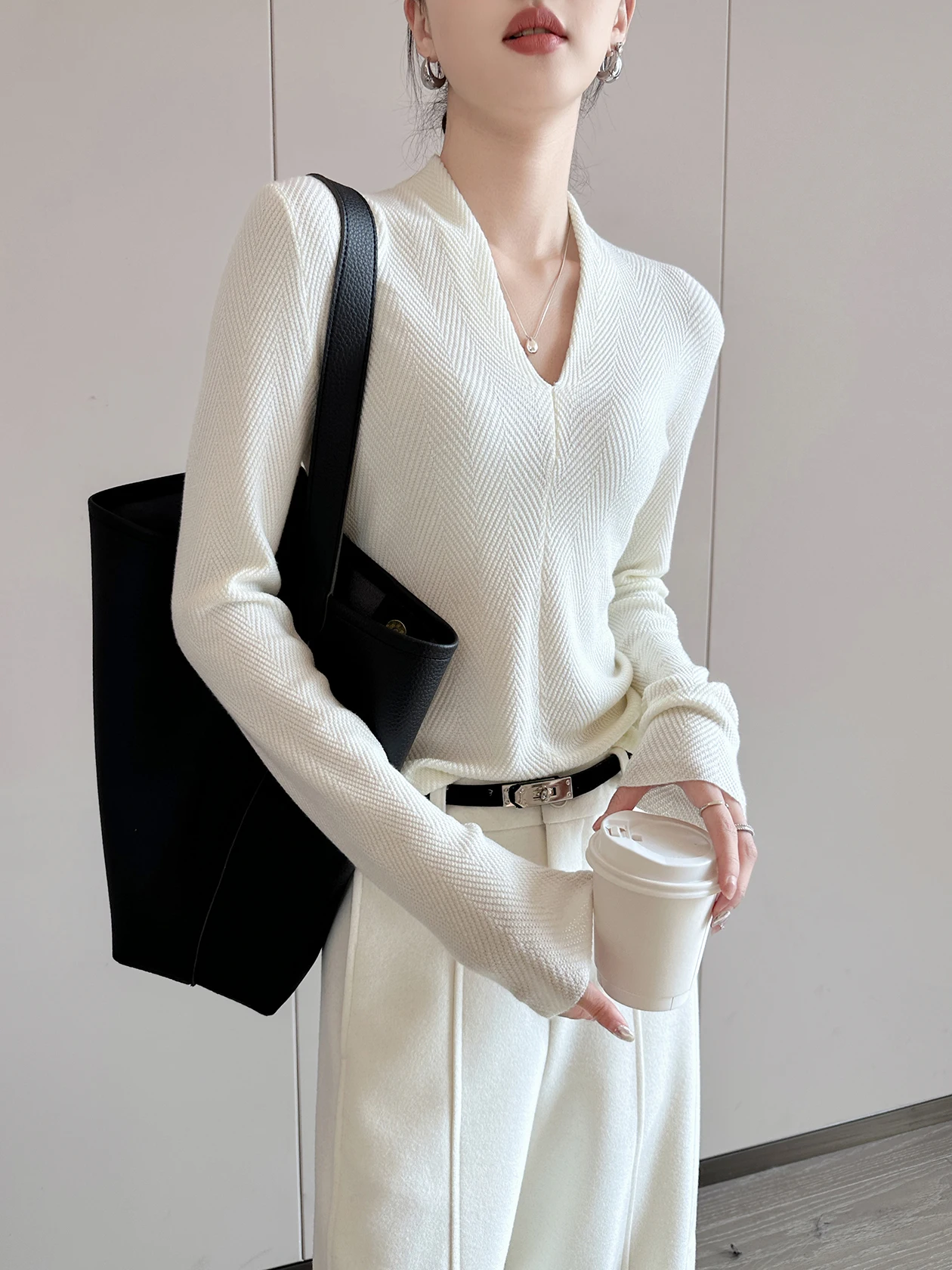 Women's Knitted Long Sve V-Ne Base irt Soft Casual Sle Texture Feeling Layering Sweater Winter Faion Ele
Women's Knitted Long Sve V-Ne Base irt Soft Casual Sle Texture Feeling Layering Sweater Winter Faion Ele