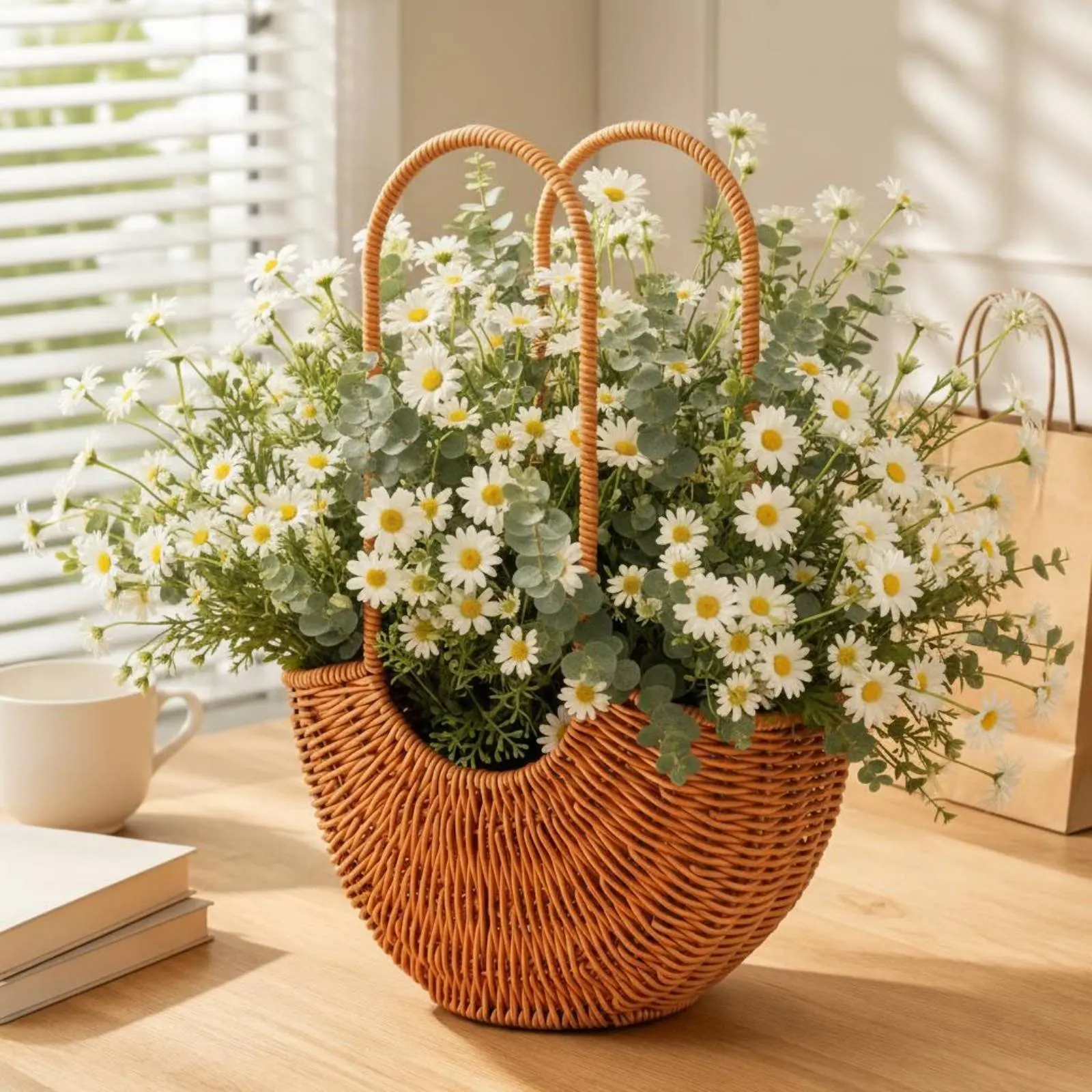 Woven Flower Basket Pastoral Handmade Woven Basket Home Decor Vintage Lightweight for Wedding
Woven Flower Basket Pastoral Handmade Woven Basket Home Decor Vintage Lightweight for Wedding