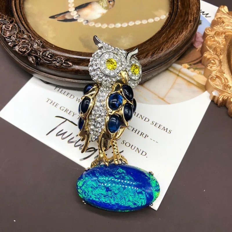 Exquisite Fashion Design Sense Owl Brooch Inlaid with Diamonds Temperament Versatile Creative Personality Medieval Pin Jewelry W
Exquisite Fashion Design Sense Owl Brooch Inlaid with Diamonds Temperament Versatile Creative Personality Medieval Pin Jewelry W