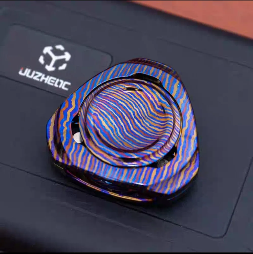 JUZHENEDC Fusion Rare Material Magnetic Linkage Spinning Fidget Spinner Desktop Decompression Toy
JUZHENEDC Fusion Rare Material Magnetic Linkage Spinning Fidget Spinner Desktop Decompression Toy