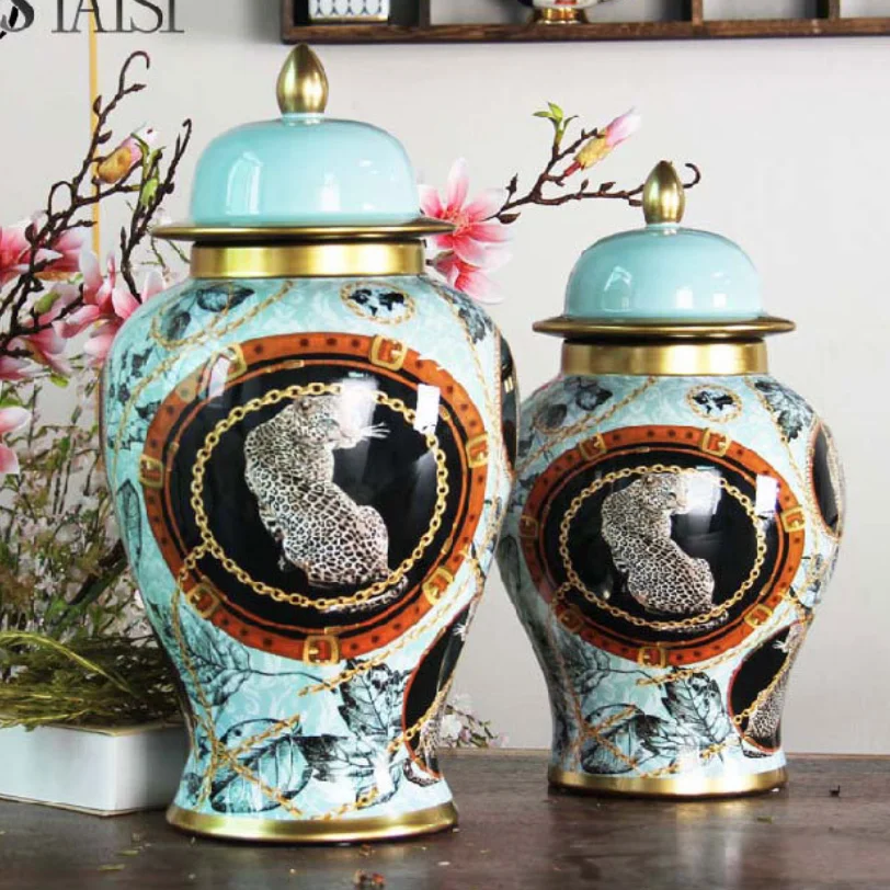 Vintage rural enamel tea jar, ceramic general jar decoration, high-end large flower vase handicraft, decorative art
Vintage rural enamel tea jar, ceramic general jar decoration, high-end large flower vase handicraft, decorative art