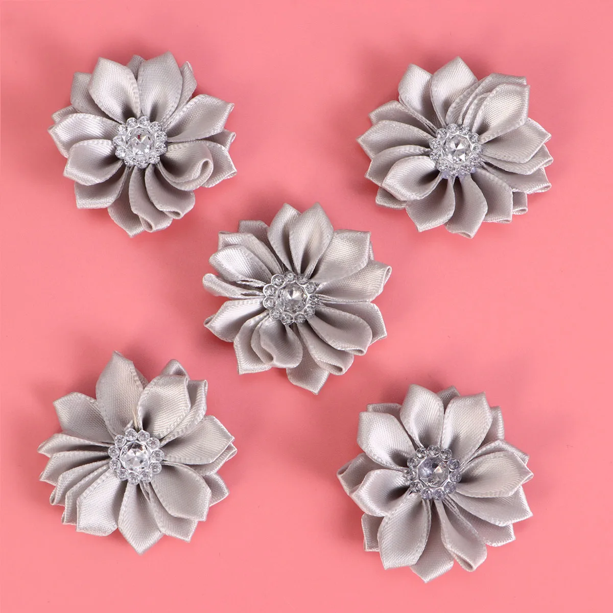 40pcs 4Cm Handmade Cloth Ribbon Flowers Sewing Pendant Craft Decor For Party Wedding Christmas Diy Accessories Light Grey
40pcs 4Cm Handmade Cloth Ribbon Flowers Sewing Pendant Craft Decor For Party Wedding Christmas Diy Accessories Light Grey