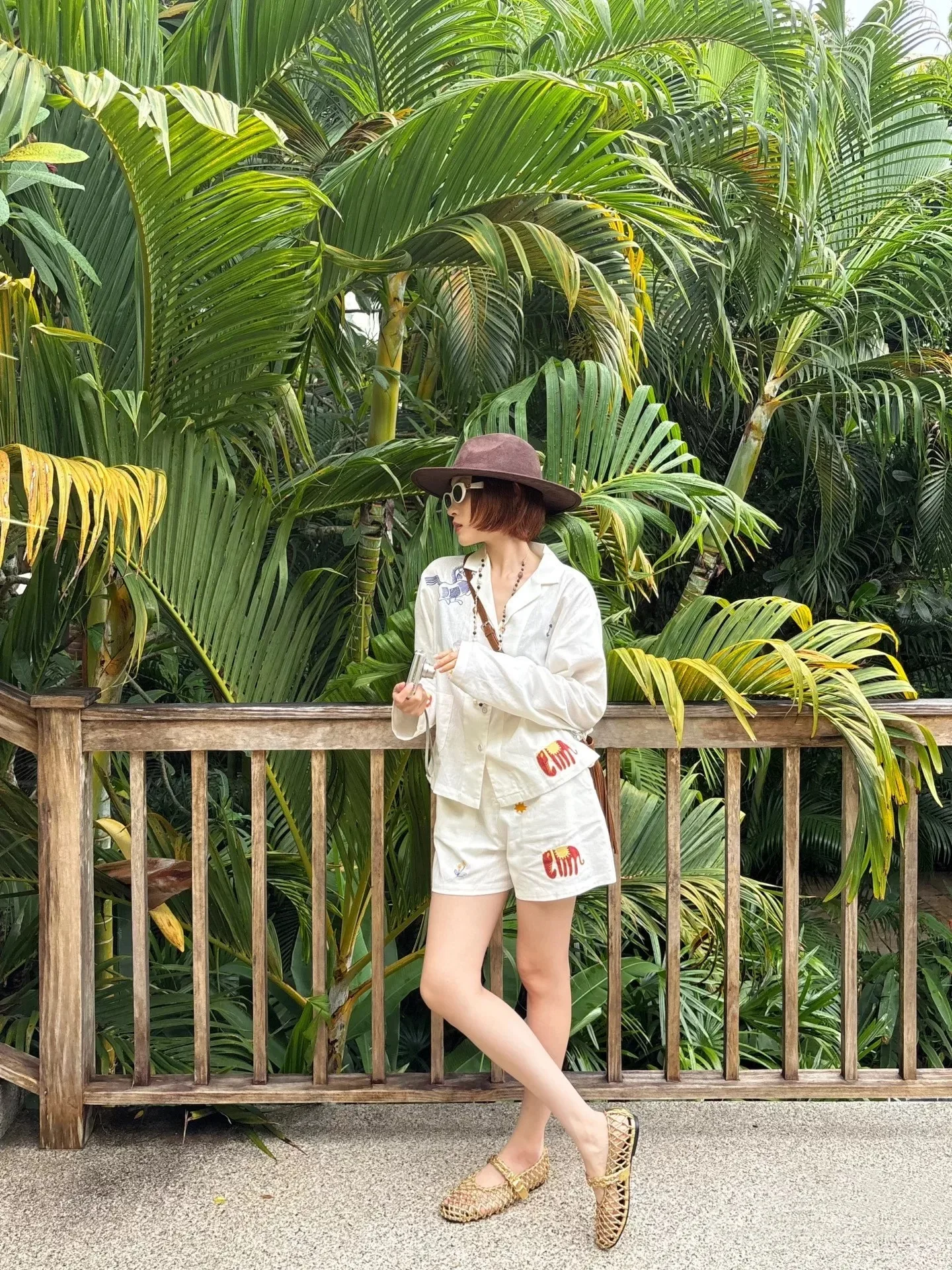 Bohemian Roam Casual Embroidered Pattern Long Sleeve Shirt And Shorts Set Children's Fun Cotton Button up Two Piece Set
Bohemian Roam Casual Embroidered Pattern Long Sleeve Shirt And Shorts Set Children's Fun Cotton Button up Two Piece Set