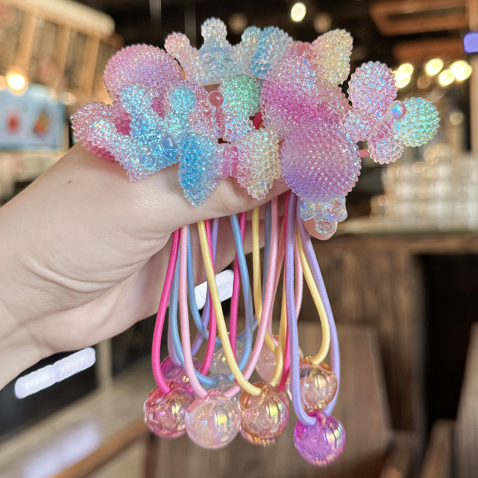 Красочные мультяшные резинки для волос в виде бабочек для детей, милые эластичные держатели для хвостиков, повседневные аксессуары для волос для девочек, головные уборы для малышей
Красочные мультяшные резинки для волос в виде бабочек для детей, милые эластичные держатели для хвостиков, повседневные аксессуары для волос для девочек, головные уборы для малышей