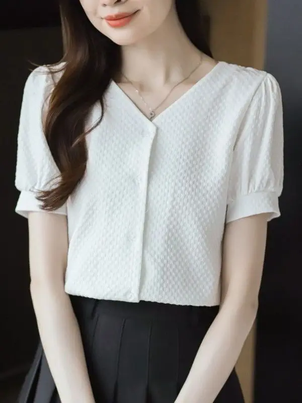 Chic V-Neck Short Sleeve Women's Chiffon Shirt Korean Style Pleated Slimming Top White Versatile Fashionable Summer 2026
Chic V-Neck Short Sleeve Women's Chiffon Shirt Korean Style Pleated Slimming Top White Versatile Fashionable Summer 2026
