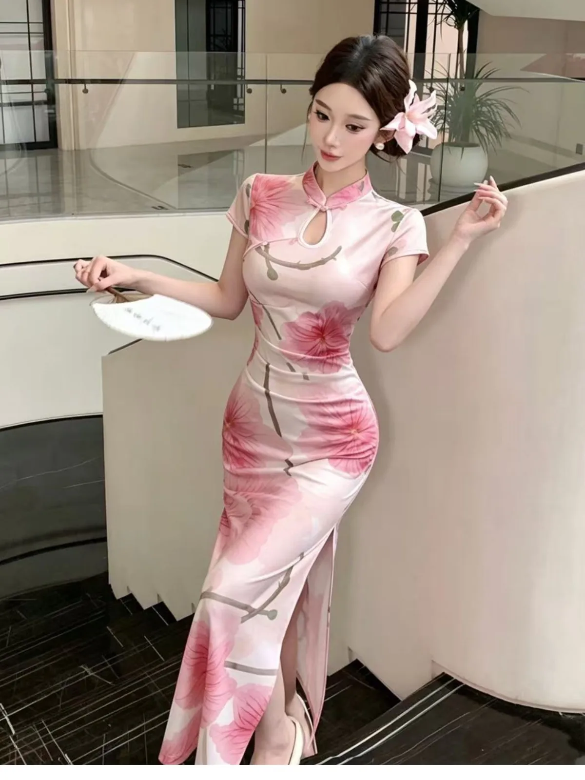 New Chinese Style National Spirit Pink Floral Print Improved Dress Women's Beautiful Slimming Split Bodycon Dress
New Chinese Style National Spirit Pink Floral Print Improved Dress Women's Beautiful Slimming Split Bodycon Dress