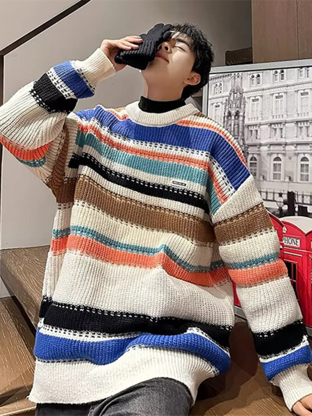 Свободный мужской трикотаж в полоску, осенне-зимняя модная молодежная одежда для пар, школьная дорожная повседневная одежда, круглая теплая одежда
Свободный мужской трикотаж в полоску, осенне-зимняя модная молодежная одежда для пар, школьная дорожная повседневная одежда, круглая теплая одежда